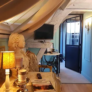 La Perle Secrete Couette-café Theneuille