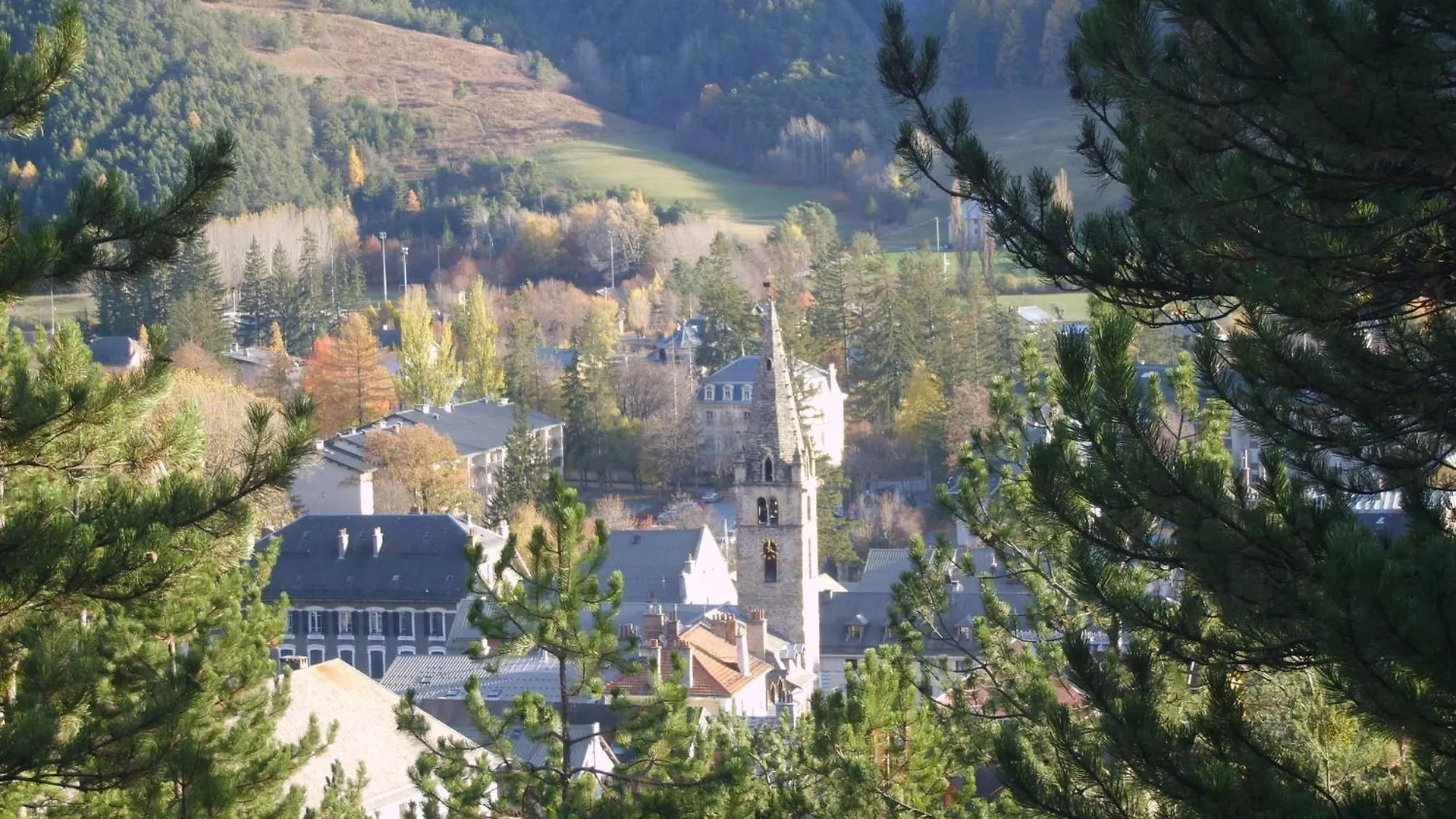 **  Hotel Bel'Air Jausiers Frankreich